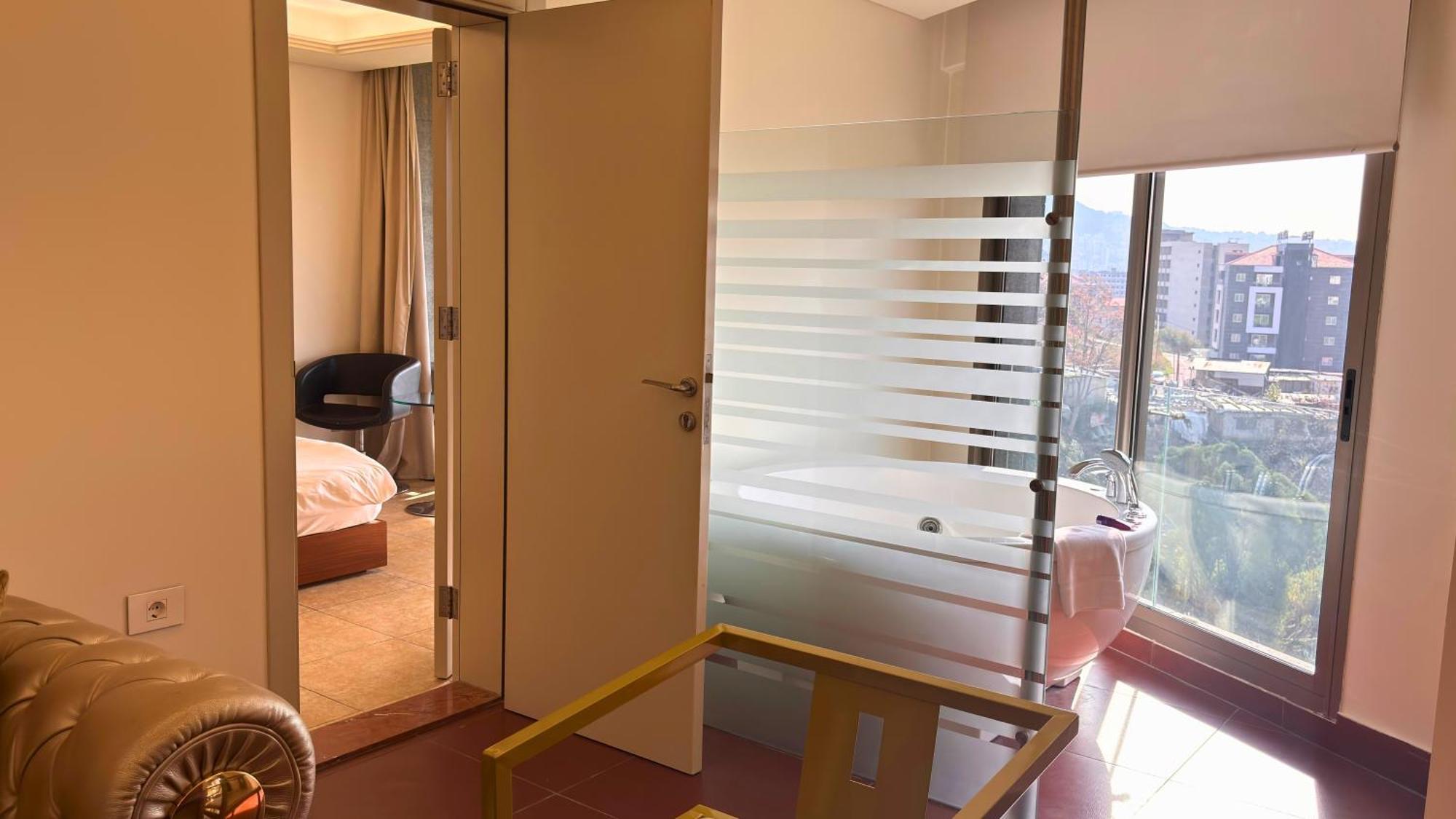 Hotel Xperience Jounieh Exterior foto